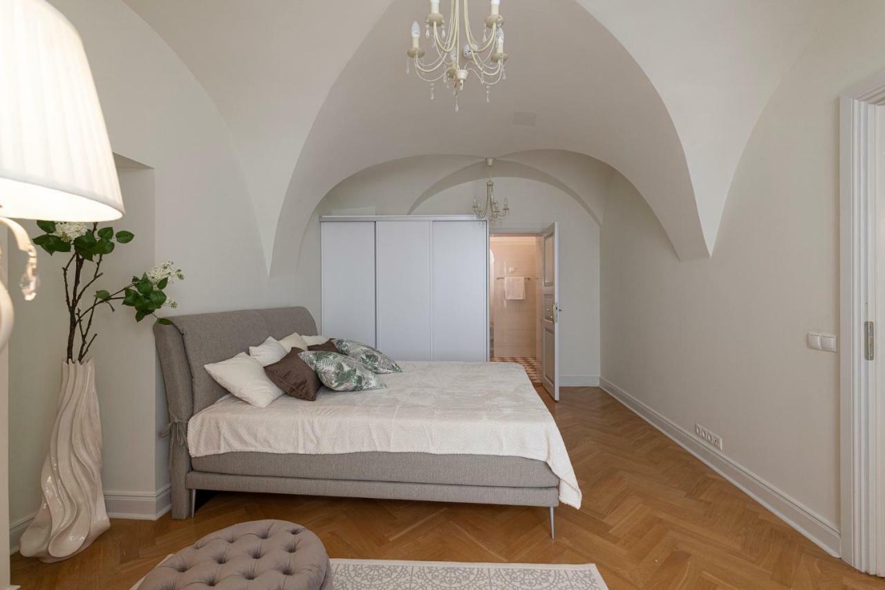 Housing 2 Bdr 2 Bathroom With Sauna At Carl Engel Luxury House * Tallinn